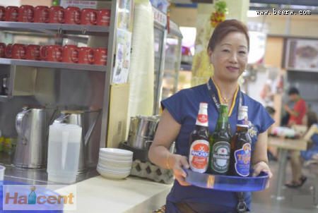 新加坡：非礼啤酒女郎案件减半